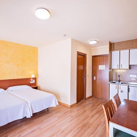Hotel La Perla D'Olot Luaran gambar