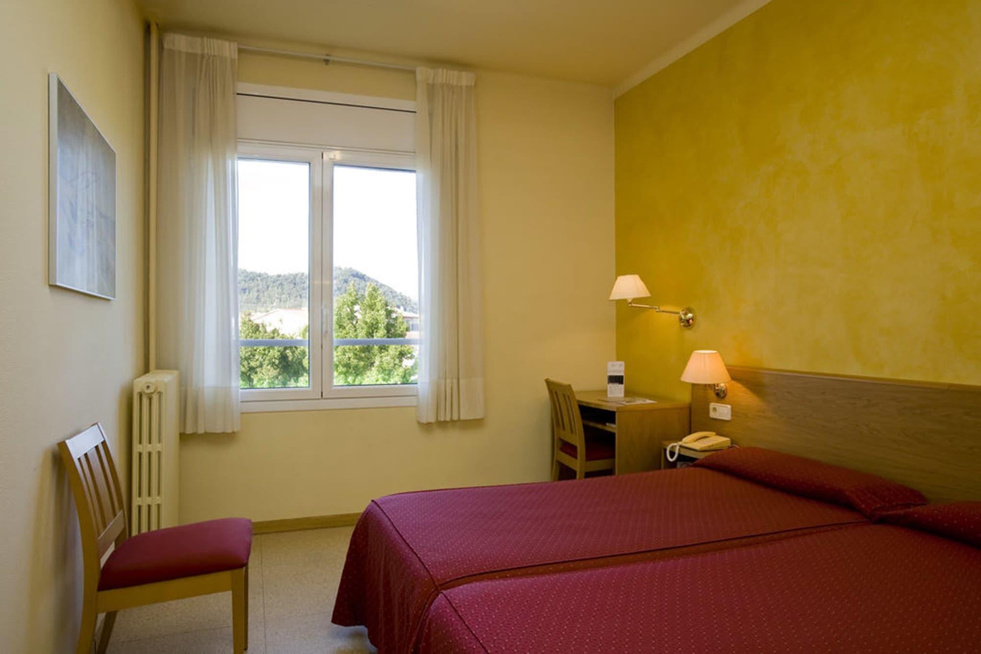 Hotel La Perla D'Olot Luaran gambar