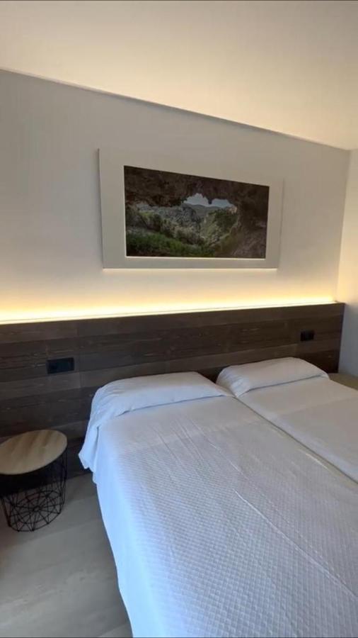 Hotel La Perla D'Olot Luaran gambar