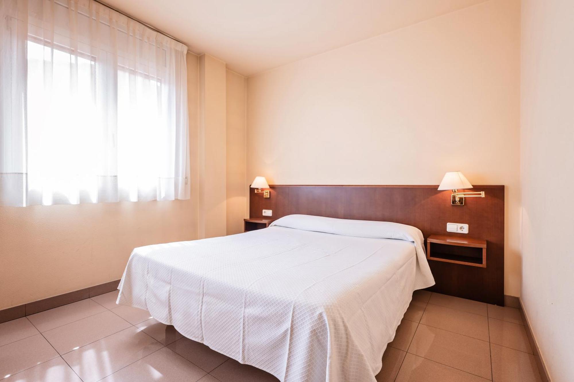 Hotel La Perla D'Olot Luaran gambar